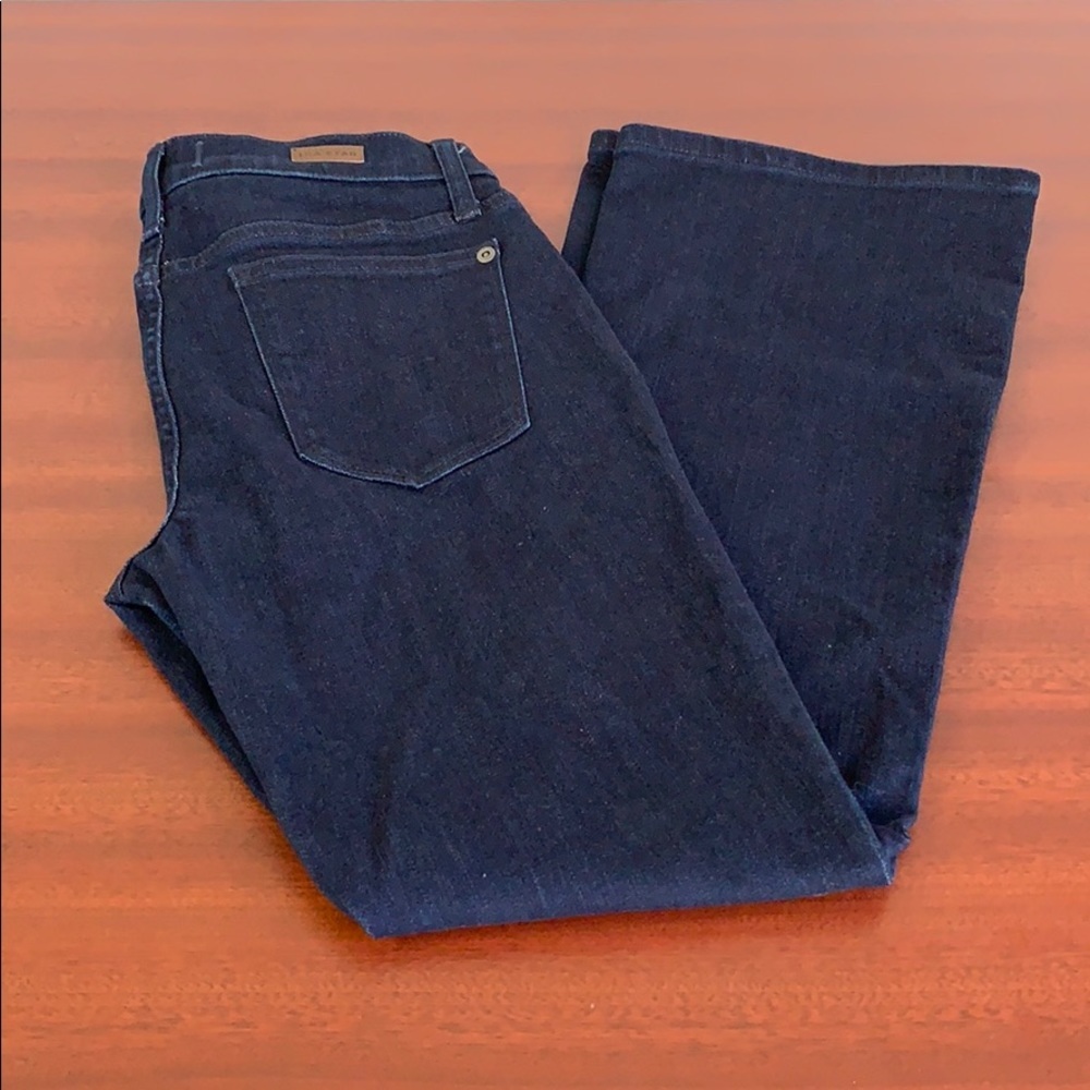 Lila Ryan, Alemany Jeans